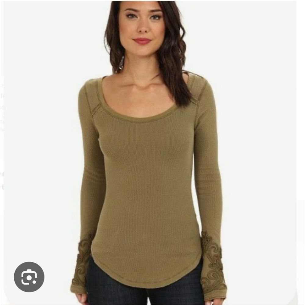 Free People Masquerade Cuff Long Sleeve Thermal Tee In Olive Green Size XS